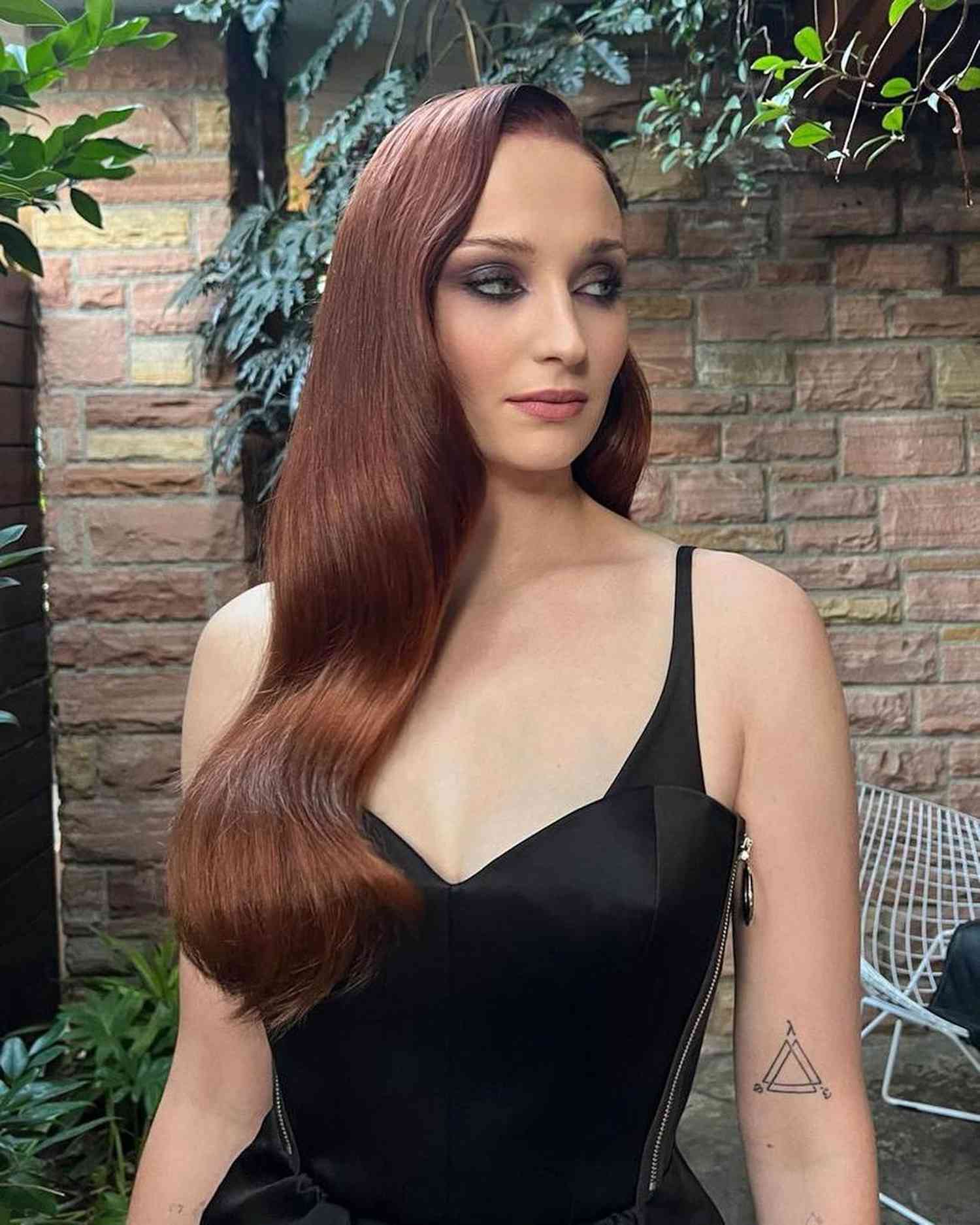 Sophie Turner reddish brown hair