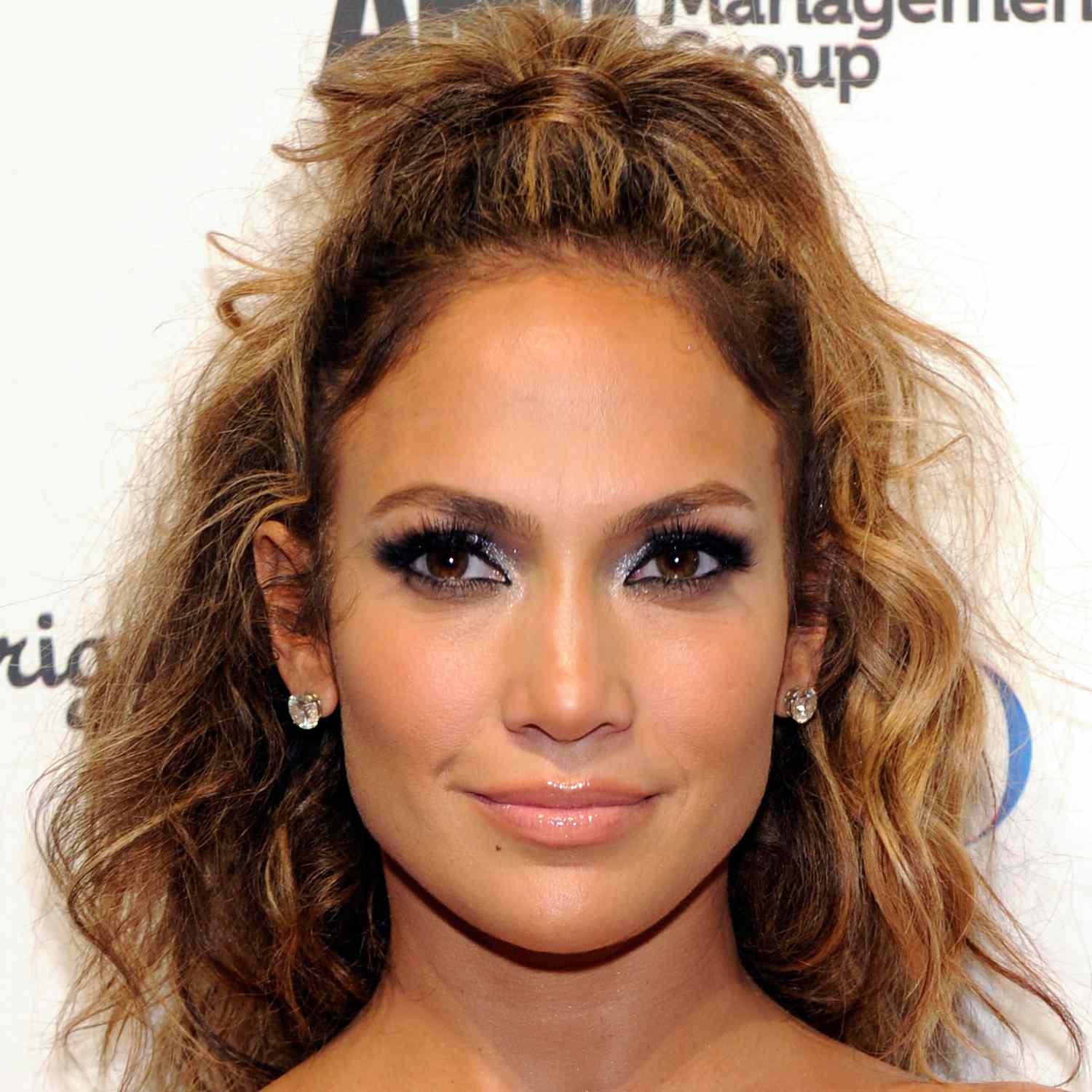 JLo wears a tousled high ponytail half-up style to an afterparty in Vegas